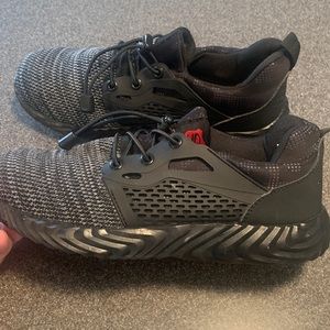 Suadex Steel Toe Slip Resist Shoes Men’s Size 40/7 / Never Worn / No Box!